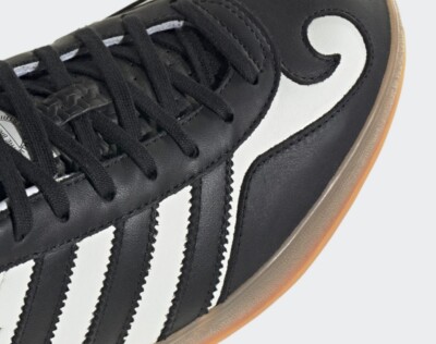 ★adidas★ Gazelle X Indoor White Black IH9990 Adidas Gazelle Indoor x Gatsin men's Shoes White Black gum