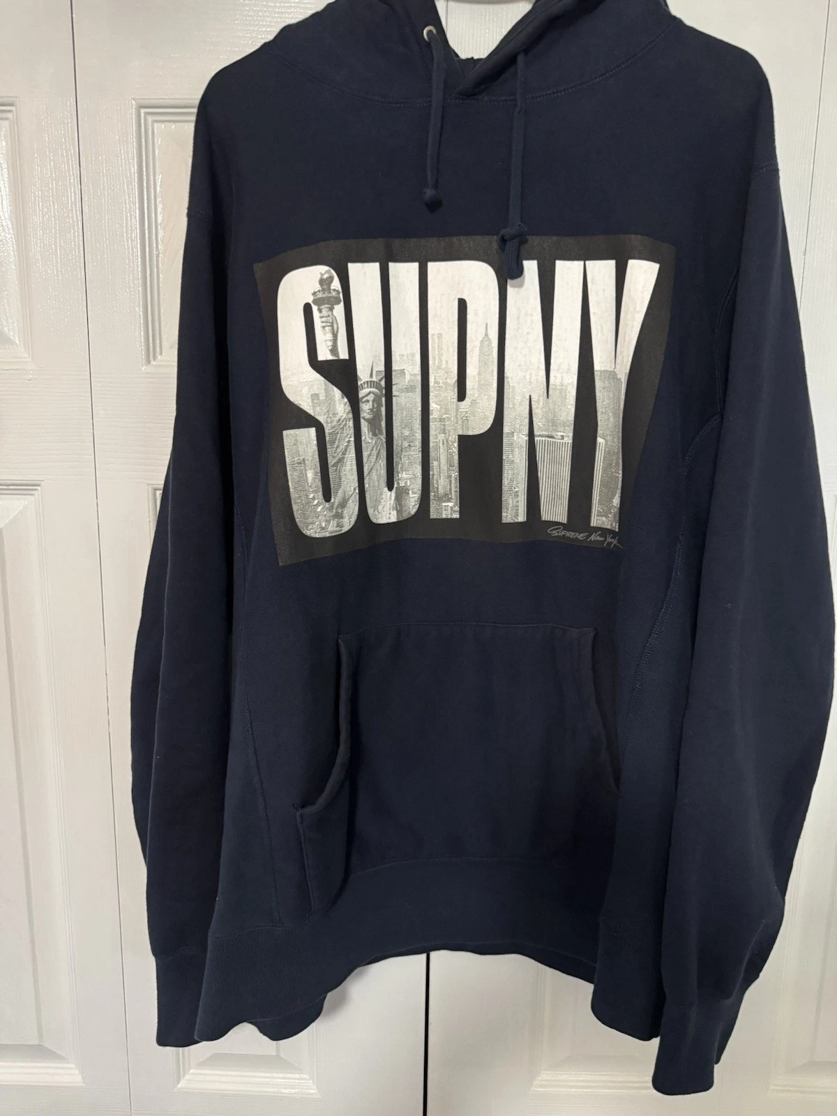 Sweat à capuche Supreme SUPNY DKNY bleu marine X Large 2010 