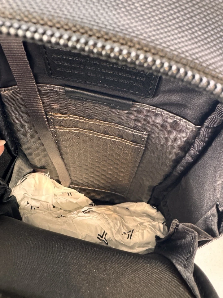 Nuevo Bolso de Viaje TUMI ROGERS Negro Balístico Nylon/Cuero Pequeño $250 Foto 4 de 4