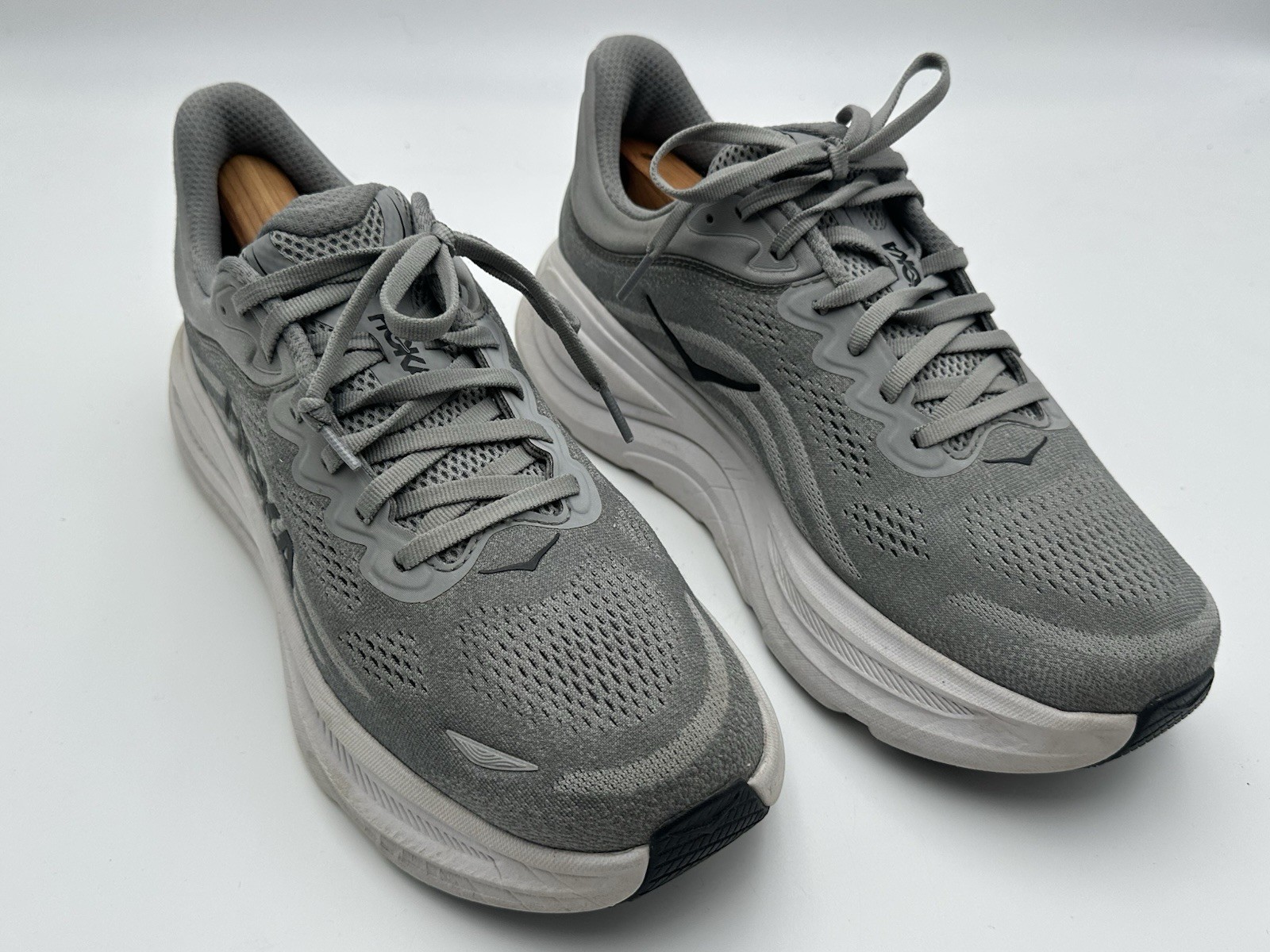 Hoka One One Bondi 9 Men's Size 11 2E Running Shoes Gray EXCELLENT Condition