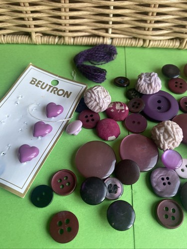 Vintage Buttons Retro Bulk Sewing Decorative Purple Burgundy Mixed - Picture 2 of 5
