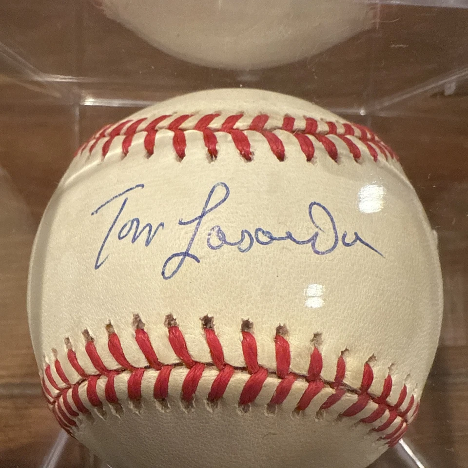Бейсбольный мяч с автографом Томми Ласорды из Зала славы Зала славы - Изображение 2 из 3