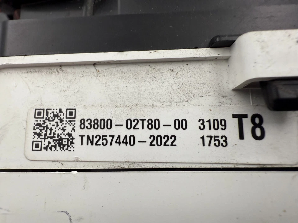 * Cuadro de instrumentos velocímetro Toyota Matrix 2009 2010 102.555 millas tracción delantera Foto 3 de 3