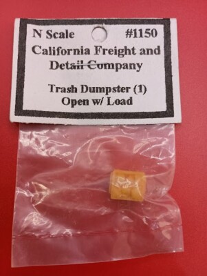 CALIFORNIA FREIGHT & DETAIL COMPANY N SCALE 1150 OPEN TRASH DUMPSTER WITH LOAD