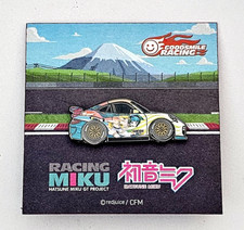 Leen Customs:  Good Smile Racing Miku 2010 Porsche 997 Enamel Pin #429/777