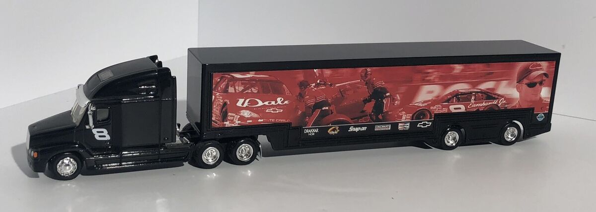【返品?交換対象商品】 Sports Action Dale Semi Transporter Nascar #8 JR Earnhardt スポーツトイ・アクショントイ