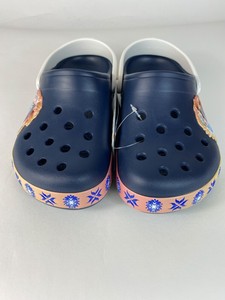 frozen 2 light up crocs