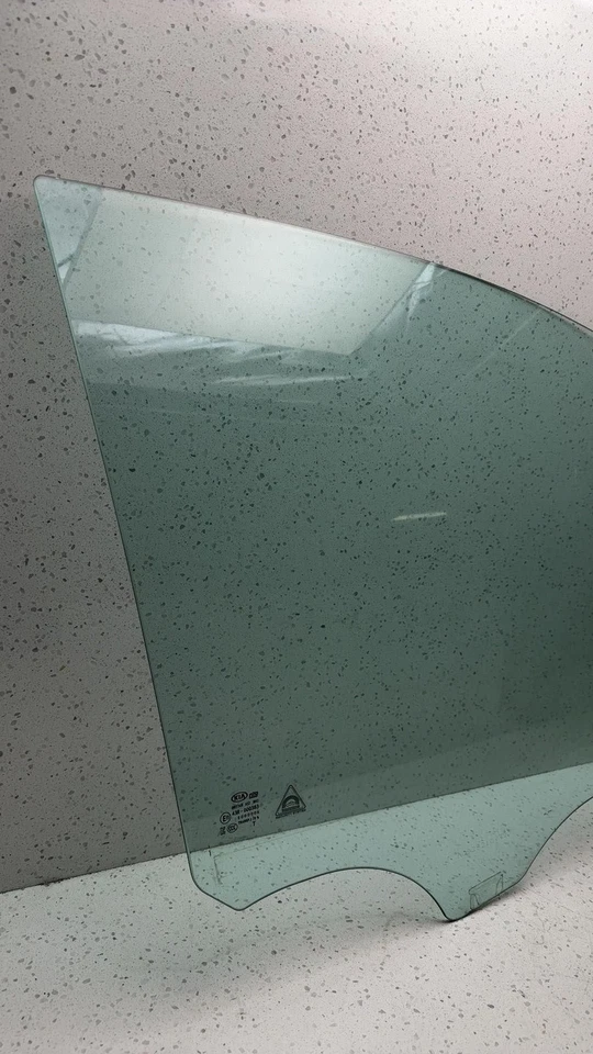 2015 2016 2017 2018 2019 2020 2021 Kia KIA SEDONA Right Front Door Glass/window Foto 2 de 4