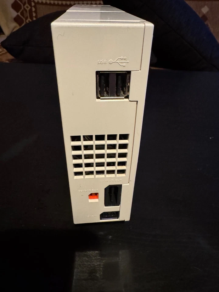 Nintendo Wii nur Konsole weiß - Bild 3 von 3