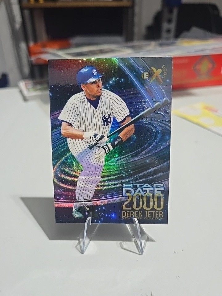 1997 SkyBox E-X2000 - Star Date 2000 Baseball Derek Jeter #7 NM