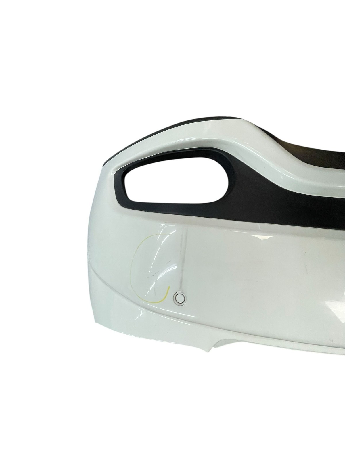 2008 - 2015 MASERATI GRANTURISMO 4.7L RWD OEM REAR BUMPER COVER *SCRATCHES*