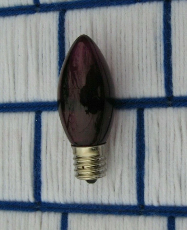 Box of 24 new C9 PURPLE CHRISTMAS light bulb 7w twinkle flashing 7C9 MARDI GRAS - Image 4 of 4