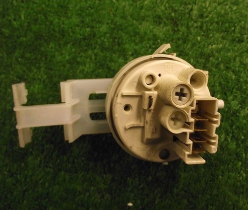 Washing Machine INDESIT WA155UK Pressure Switch