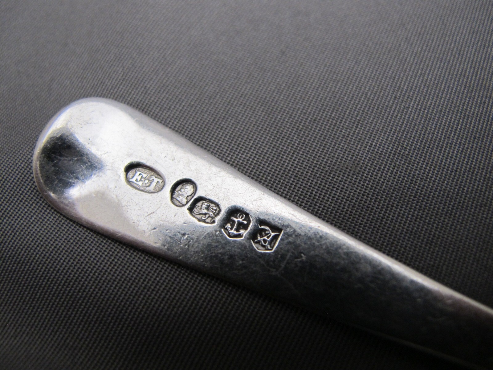 Good English GEORGE IV Sterling TEASPOON-Maker ET, Birmingham 1824-25