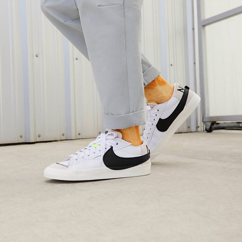 size nike blazer low