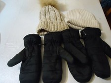 Girls 2 Hats and 2 pairs of Gloves Used