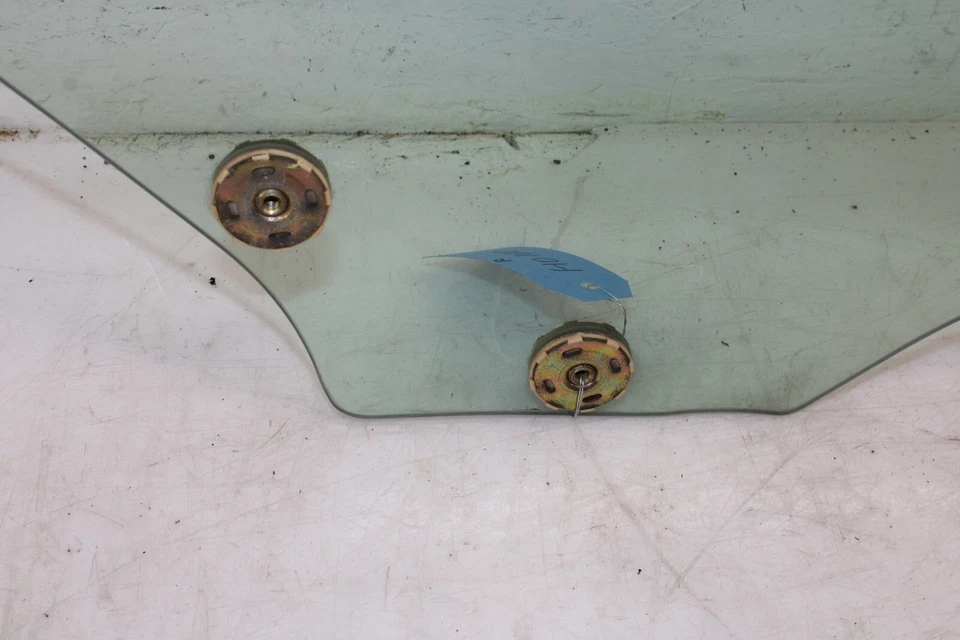 Оригинальное стекло для правой двери купе Nissan 350Z 2003-2008 годов выпуска HO100 - Изображение 2 из 4