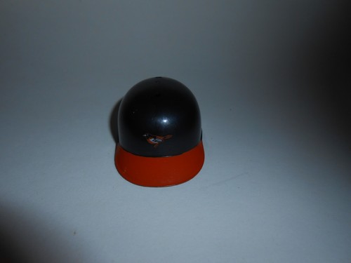 1 MLB/BASEBALL MINI GUMBALL MACHINE HELMET CHOOSE TEAM +5 BONUS BASEBALL CARDS - Picture 34 of 50
