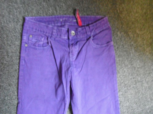 Pantalones de mezclilla Guess Starlet de ajuste ajustado cintura 24"" pierna 27"" púrpura descolorido 12 años - Imagen 2 de 5
