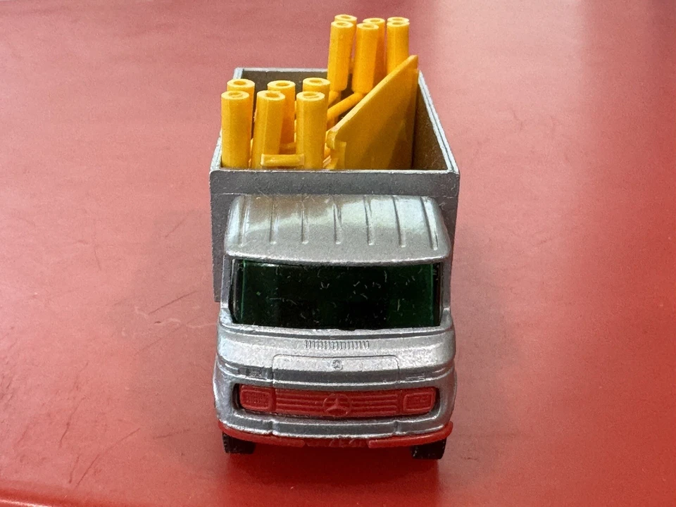 Matchbox 11d Mercedes-Benz Scaffold Truck - Image 3 of 4