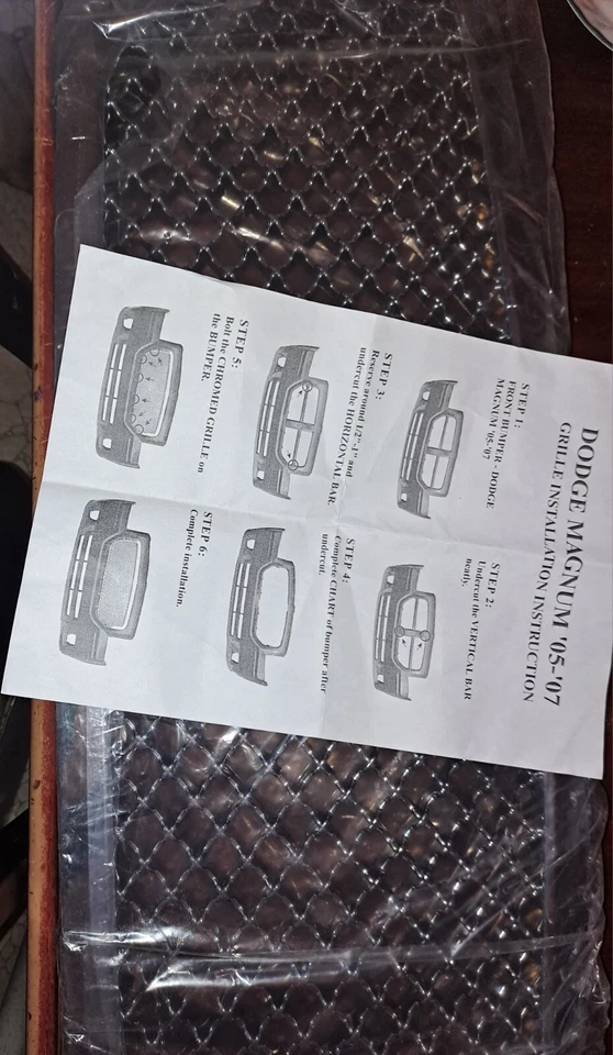 Paquete Dodge Magnum 2006 parrilla plateada, chip de rendimiento, luces LED Eurolite Foto 3 de 4