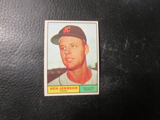 1961  TOPPS #24 KEN JOHNSON ATHLETICS    EXMT+