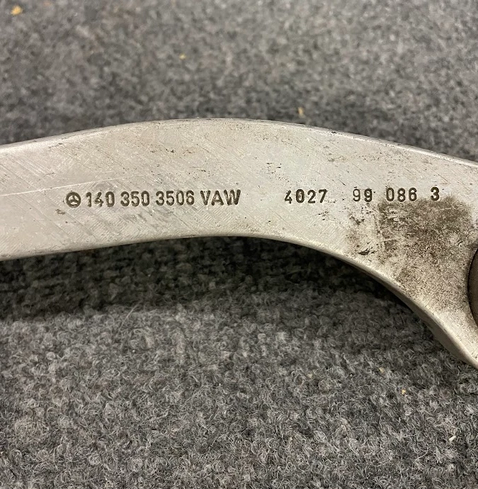 Braço de controle superior traseiro Mercedes-Benz - 140-350-35-06 - MBZ CL500 e mais - Imagem 4 de 4