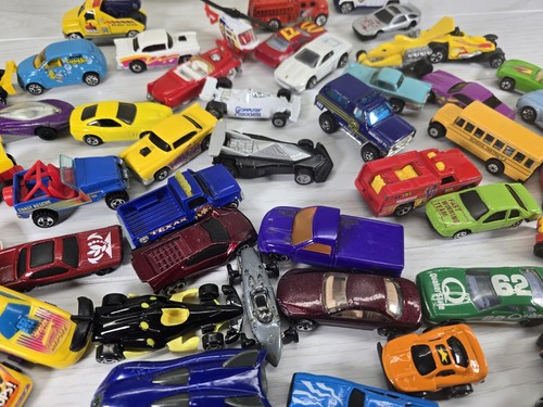 Lot 58 Vintage 1990's to 2000's Hot Wheels Cars with Clear Plastic 2 Sided Case - Picture 9 of 19