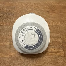 Indoor Grounded Timer with 3-Prong Outlet