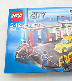 LEGO 7993 Service Station MISB New Sealed EOL City Town Vintage Octane Rare