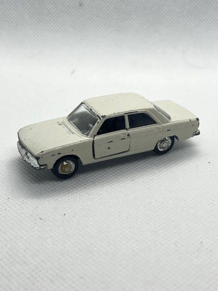 Rei Schuco Brazil Audi 100 LS Very Rare - Image 3 of 4