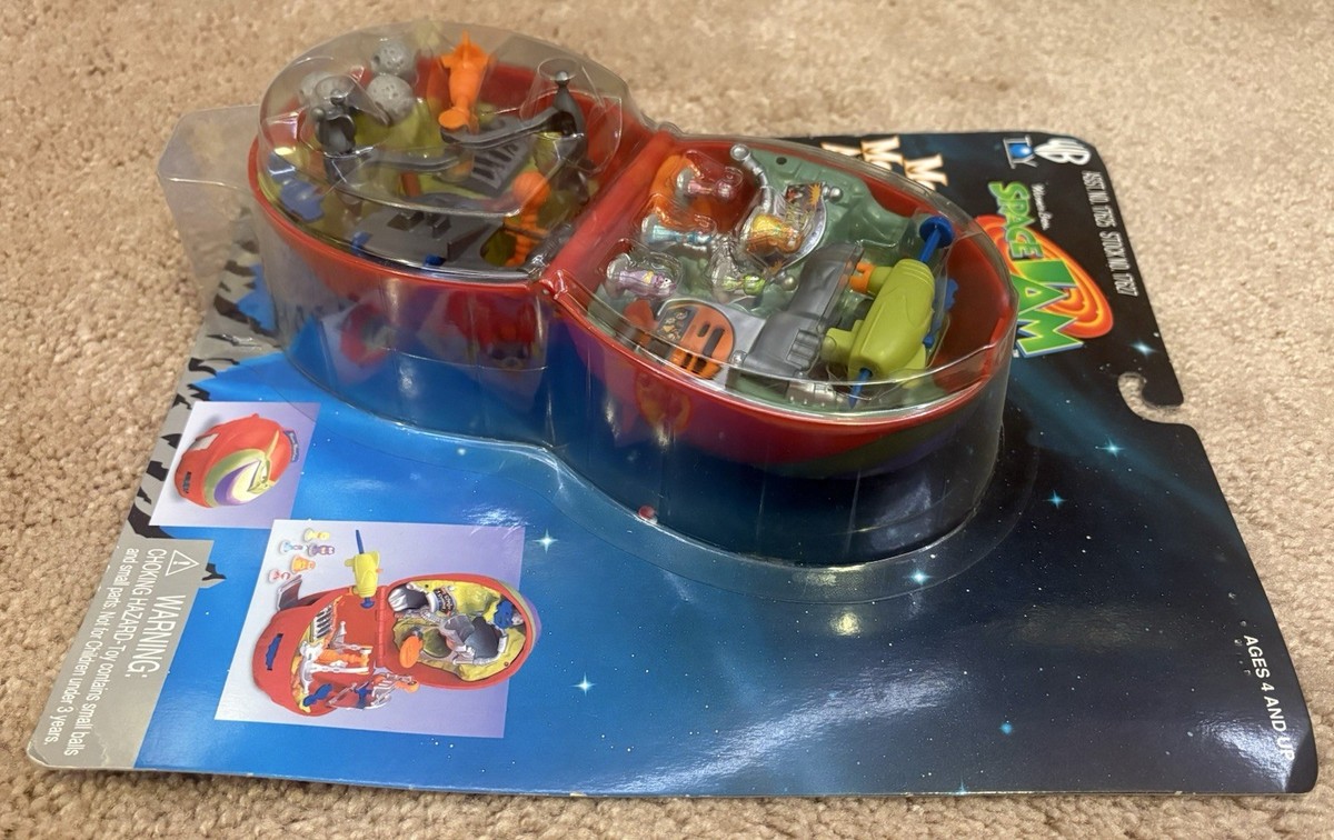 Space Jam House Slam SpaceDome Moron Mountain Fun Pack, Playmates