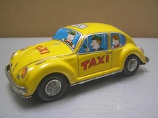 Tin Friction Volkswagen VW Beetle Taxi by Kashiwai Lucky Toys Japan 6" long NM