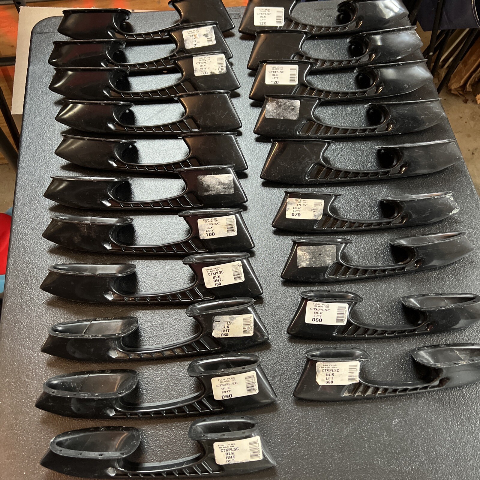 Bauer TUUK Plus/+ Skate Blade Holder Senior Black eBay