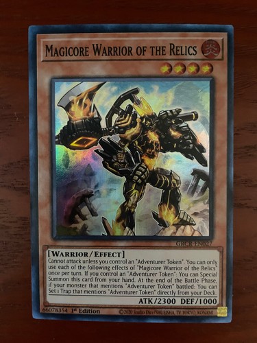 MP23-SP266 "Magicore Warrior Of The Relics" Ultra Rare Effect Monster (Español) - Konoha Store Chile
