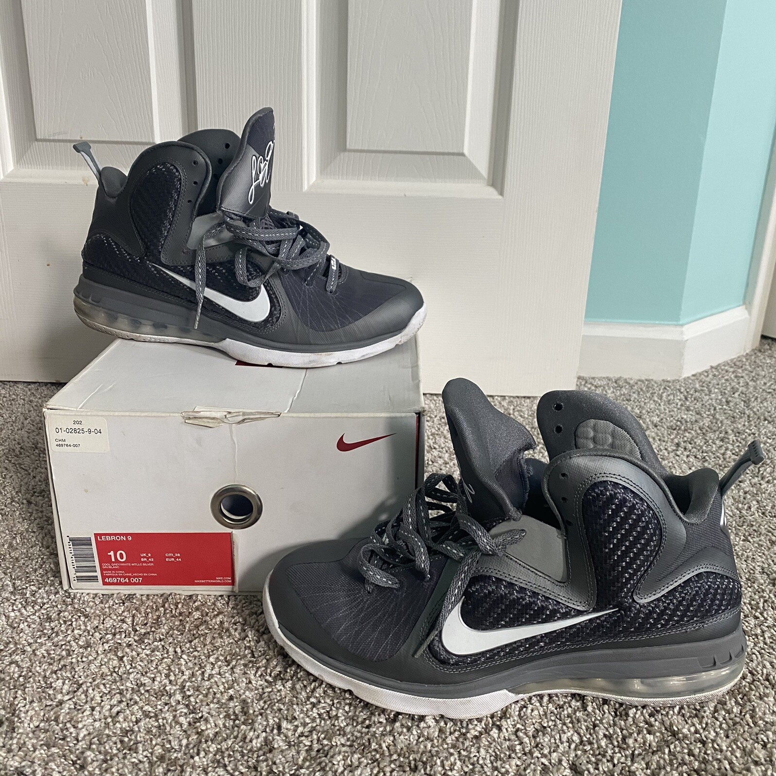 nike lebron 9 Grey