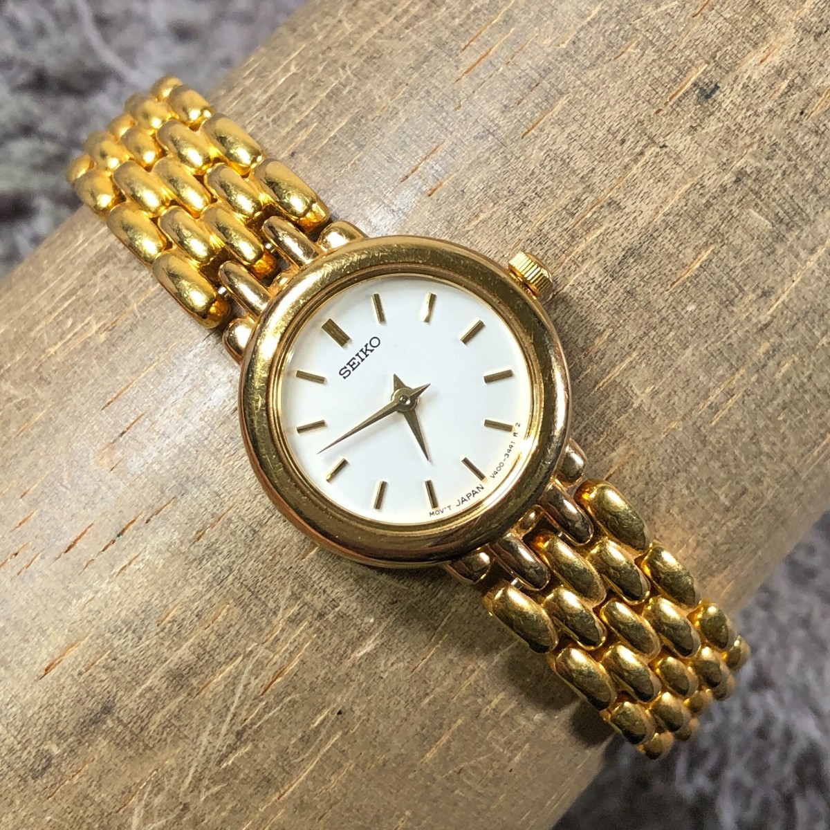 Vintage Seiko Women V400-0990 Fashion Gold Tone Quartz
