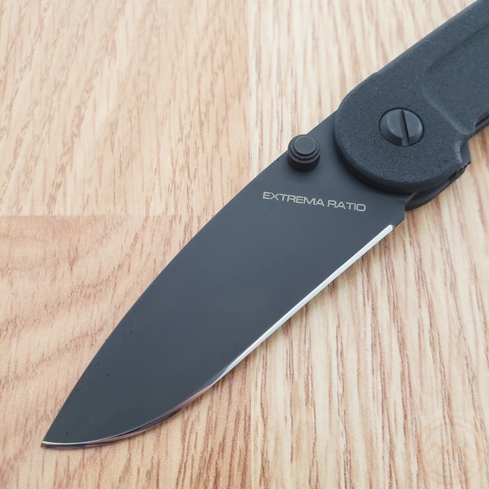 Cuchillo Plegable Extrema Ratio 2.75" Bohler N690 Hoja de Acero Negro Mango de Aluminio Foto 2 de 4
