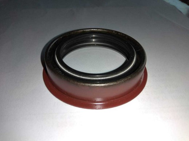 1543933 ford сальник