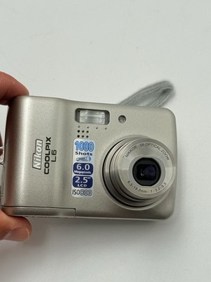 Nikon Coolpix L6 6.0 MP Compact Digital Camera Silver W/ SD Card