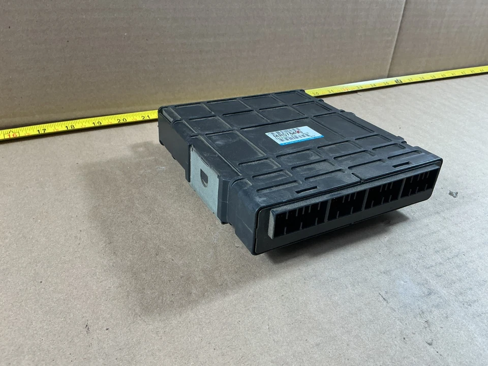 2002 - 2003 Mitsubishi Lancer Engine ECM ECU Control Module Unit MR578490 - Image 3 of 4