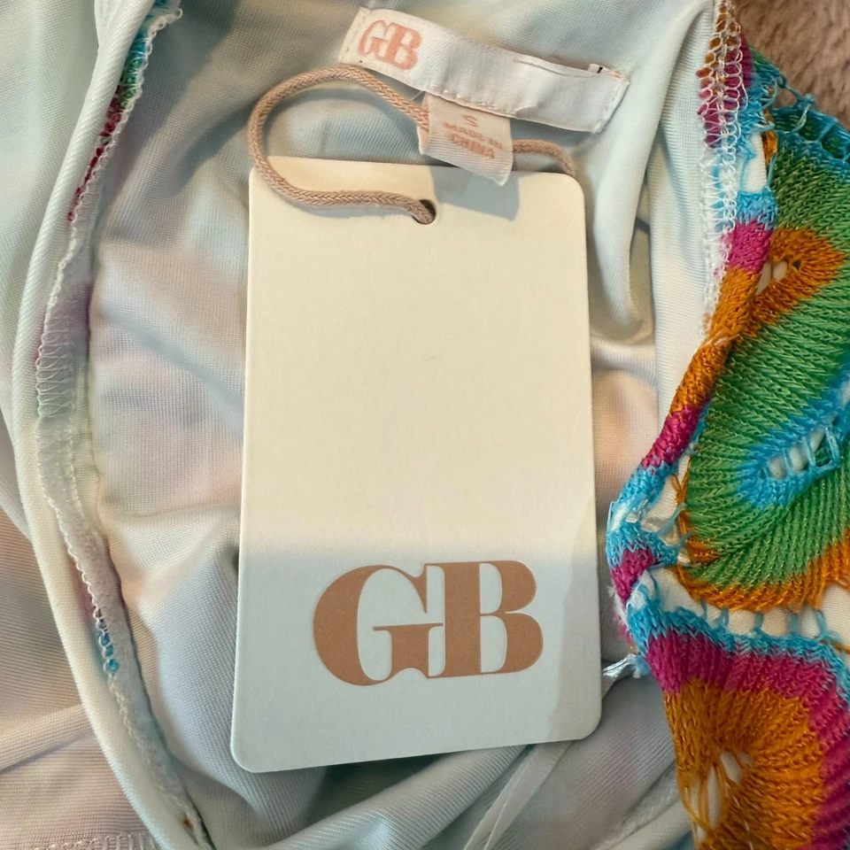 Новый GB женщин маленький многоцветный крючком без рукавов с бретелью через шею платье 100% полиэстер - Изображение 3 из 4