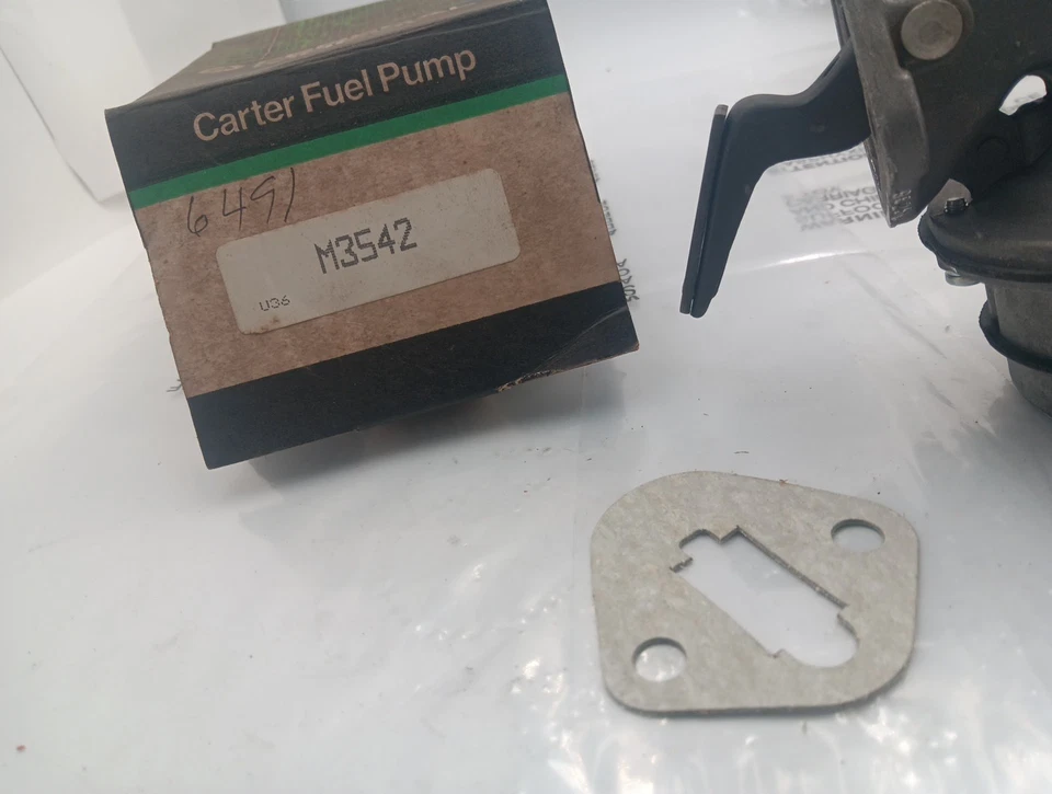 Ford Falcon Econoline 144 170 1962-1963 bomba de combustible mecánica Carter M3542 Foto 3 de 4