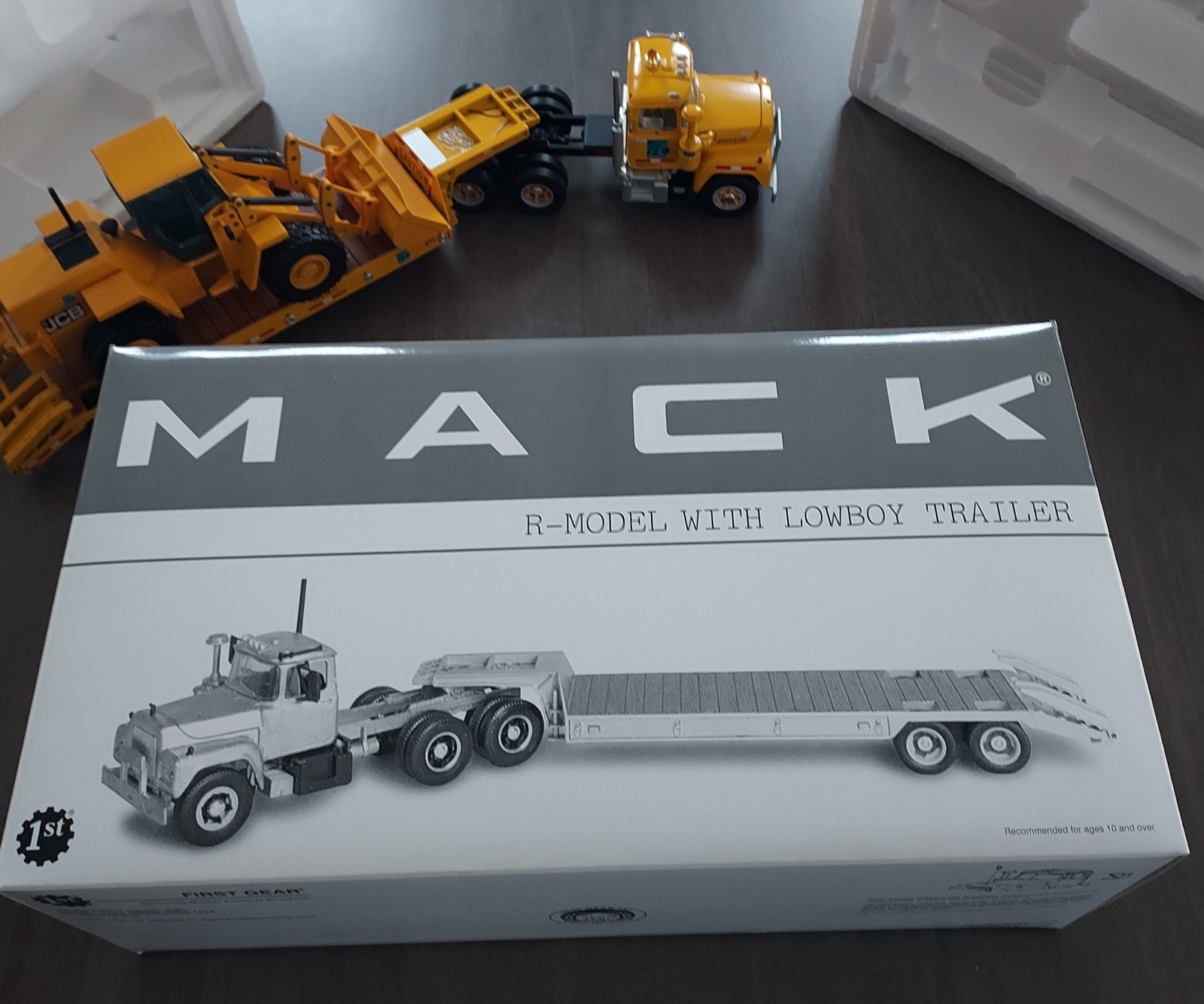 First Gear Penn DOT Mack R-Model Tractor w/Lowboy 1:34 & Loader Special Pairing!