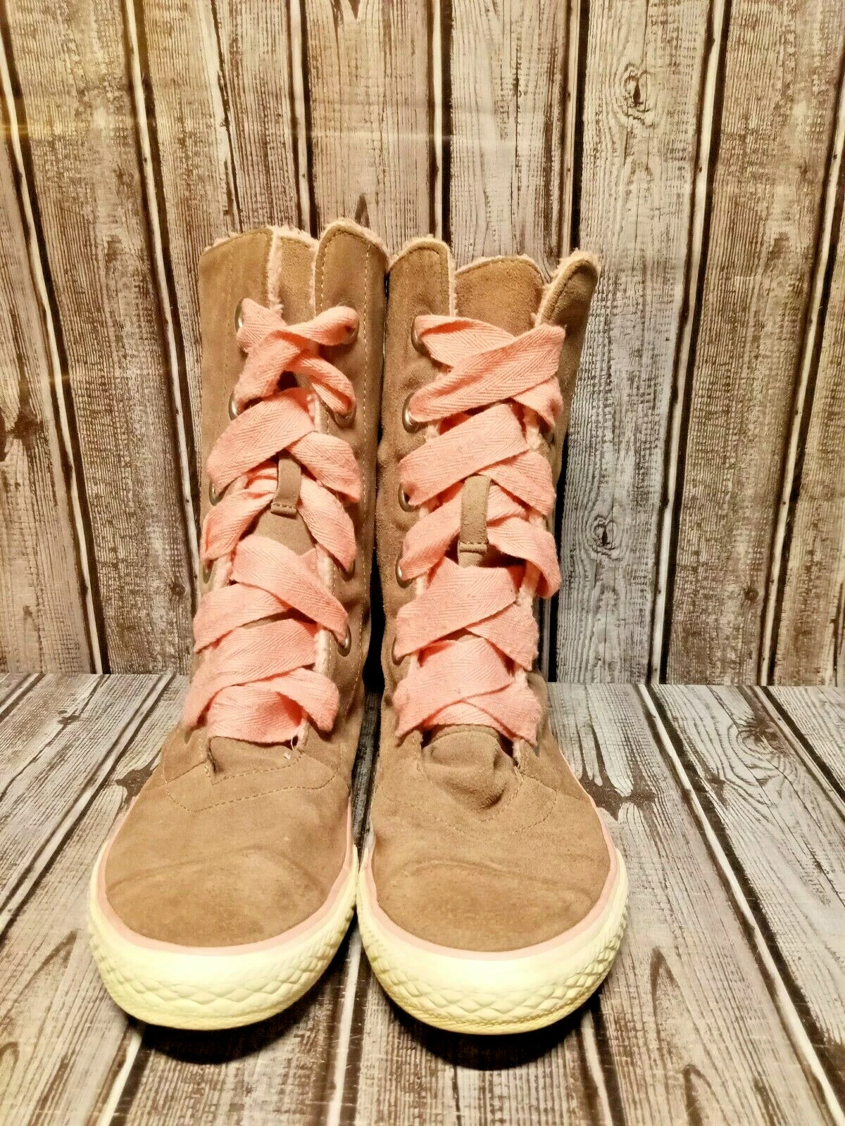 CONVERSE Chuck Taylor Beverly Lace Up X Hi boot Size 5 Brown Pink