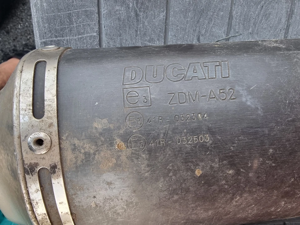 PAIR OF DUCATI 1198 EXHAUST MUFFLER ORIGINAL OEM RIGHT & Left (ZDM-A52, B52) - Image 3 of 4