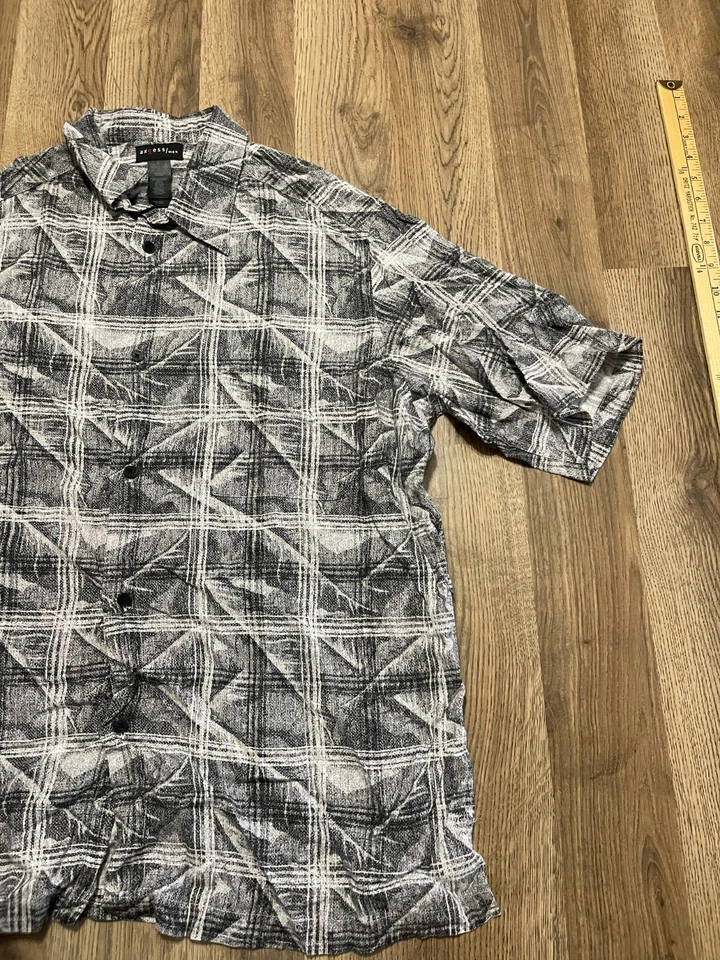 Axcess Shirt, Women's Size XL, Gray, Button Up, Short Sleeve - Image 4 of 4