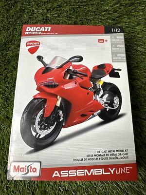 Maisto 1/12 Scale Diecast Kit 39193 - Ducati 1199 Panigale
