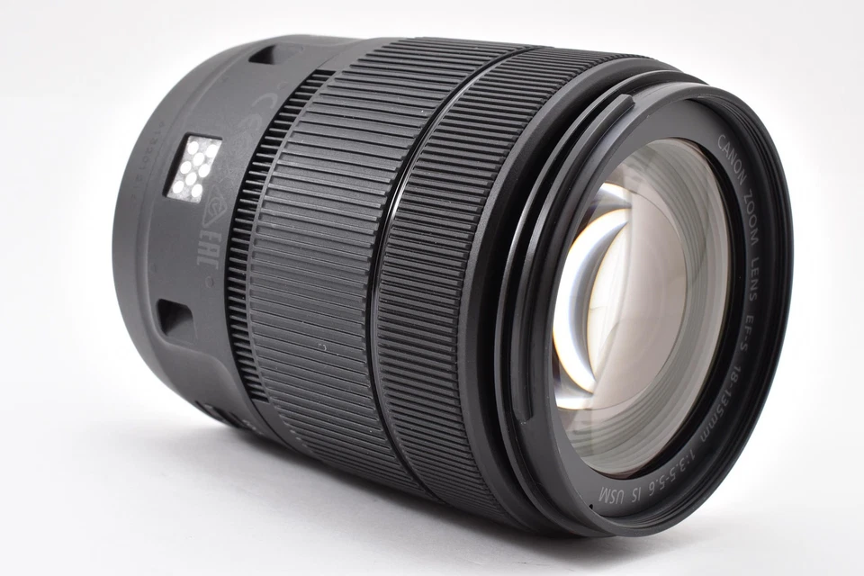 Objectif Canon EF-S 18-135mm F/3.5-5.6 IS USM [Exc+++] #2976920A - Photo 4/4