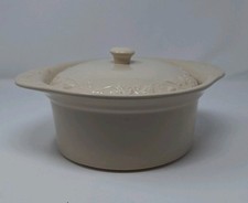 SAVINIO DESIGNS STONEWARE CASSEROLE DISH W/LI...